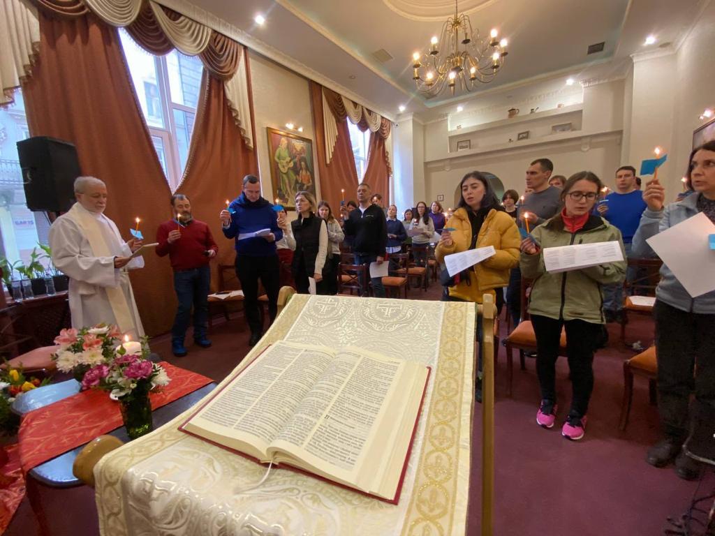 Liturgia da Páscoa em Lviv com as Comunidades de Sant'Egidio da Ucrânia