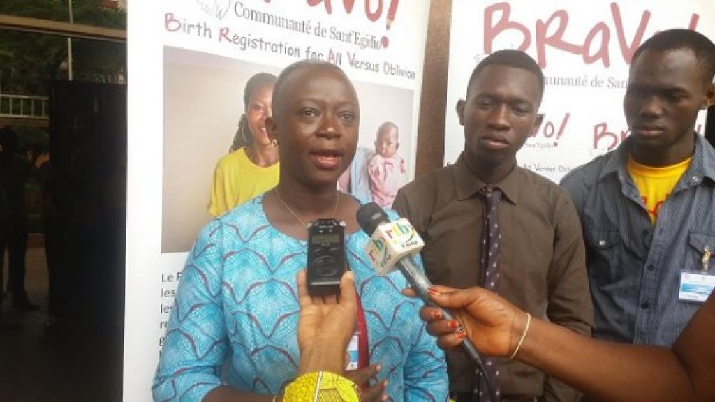 In Burkina Faso wird der Einsatz von „BRAVO!“ für die Geburtenregistrierung verstärkt, während das Land Schauplatz von Gewalt wird