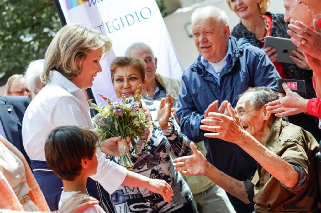 Kamiano wird 25 Jahre alt: Besuch von Königin Mathilde von Belgien in der Mensa für die Armen von Sant’Egidio in Antwerpen