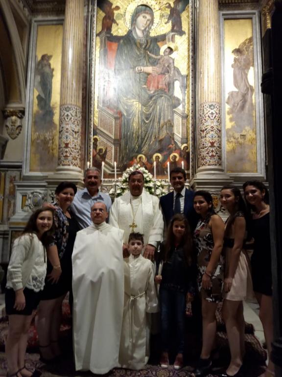 Reis door het Italië dat verwelkomt /3: Bij de doop van Jabra in Campanië, en niet alleen dat...