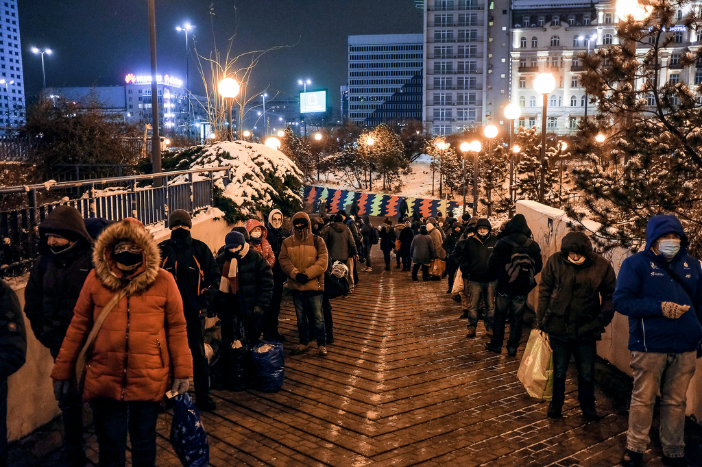 Warszawa: w mroźne dni potrzeba więcej solidarności