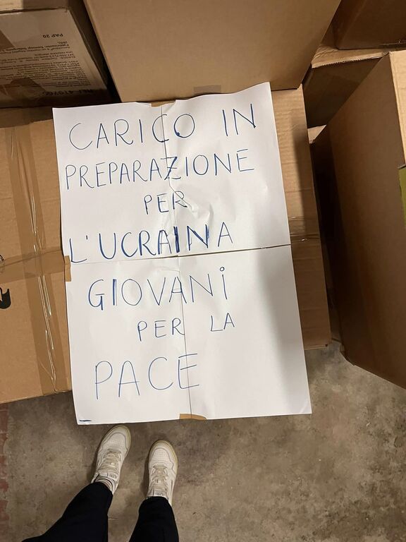 Desde el EcoLab de los Jóvenes por la Paz de Roma llega un nuevo envío de ayuda humanitaria para los niños de Ucrania