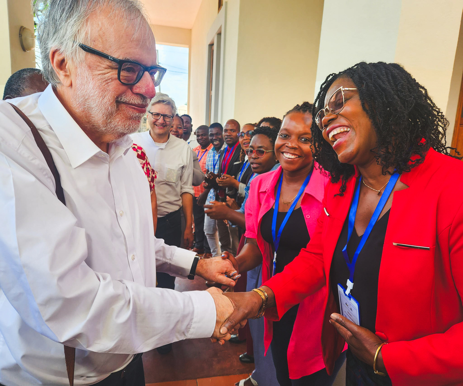 Sant'Egidio in Mozambique, a Community that has the face of a mother for the poorest. Andrea Riccardi's visit to Nampula