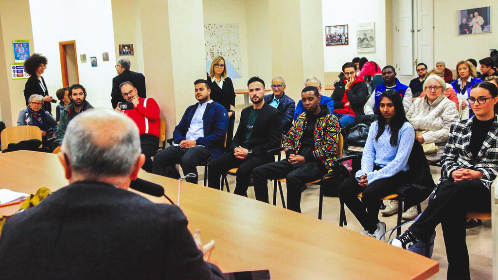 Napoli: consegnate tredici borse di studio a studenti universitari migranti, messe a disposizione dalla Fondazione Erri De Luca