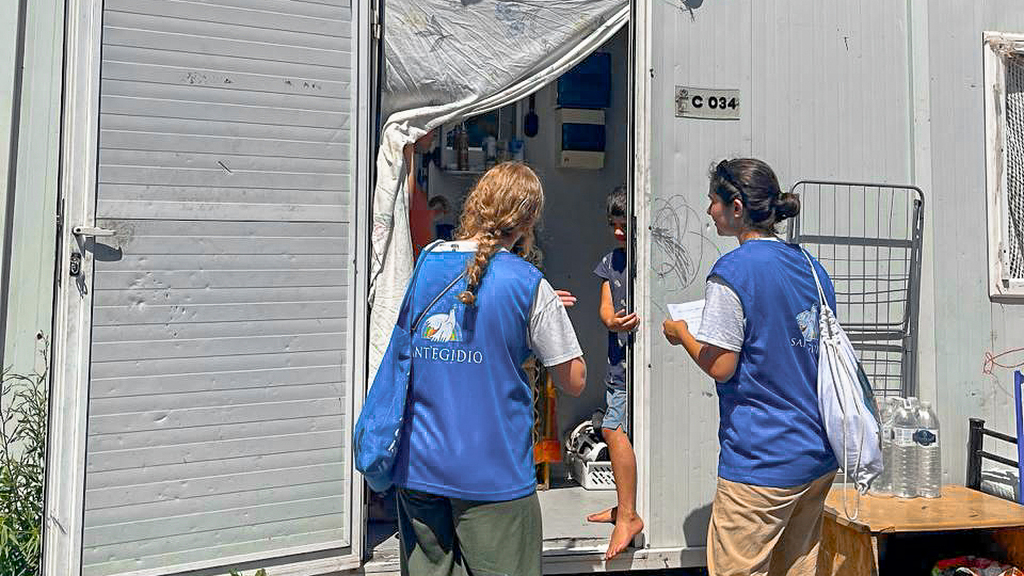 L'Europe sans frontières des Jeunes pour la Paix commence en Grèce, avec les enfants des camps de réfugiés d'Athènes et Corinthe