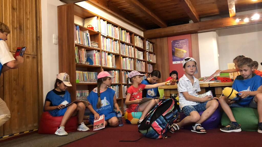 Chojna: Szkoła Pokoju i Szkoła Języka uczą także w wakacje