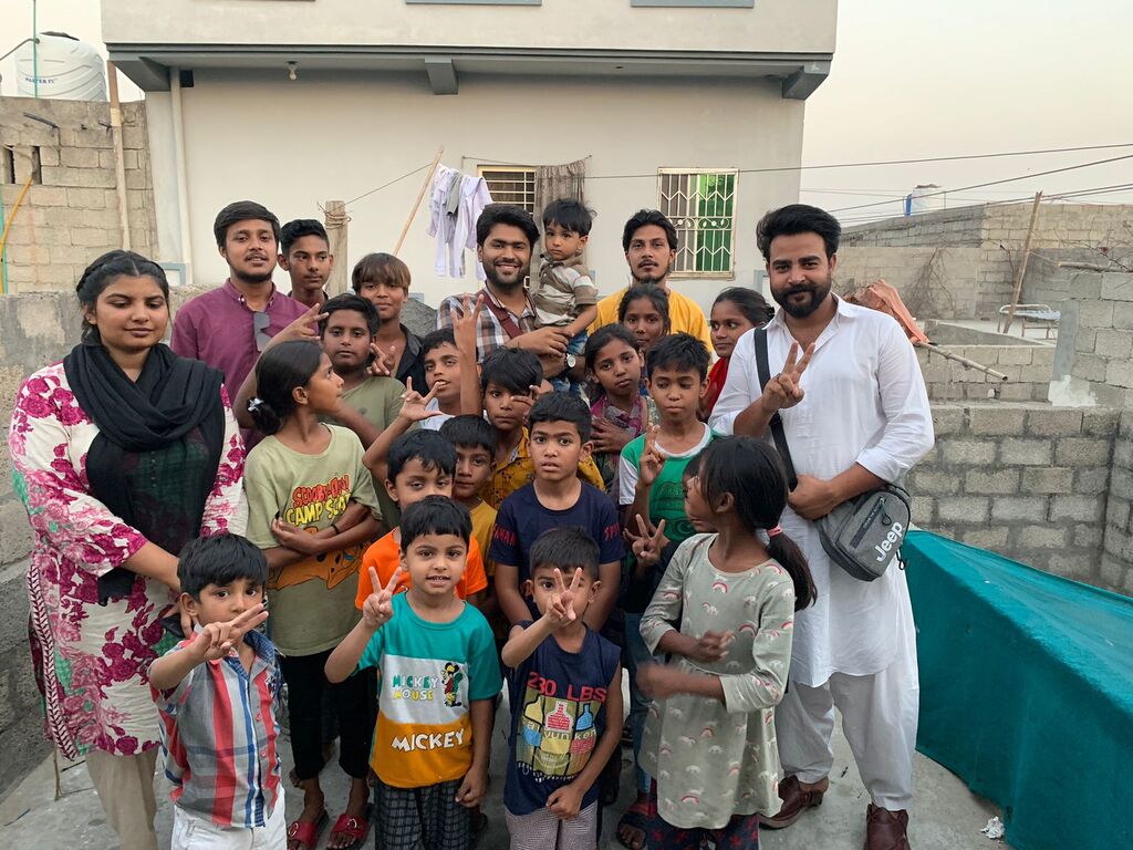 Fest mit den Kindern der Schule des Friedens in einer extremen Hitzeperiode in Pakistan