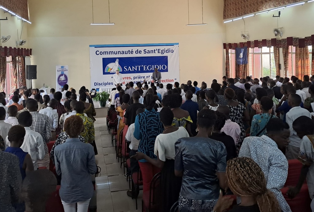 Andrea Riccardi visita le Comunità del Burundi, una risorsa di pace e di umanizzazione per i poveri, le donne, i giovani