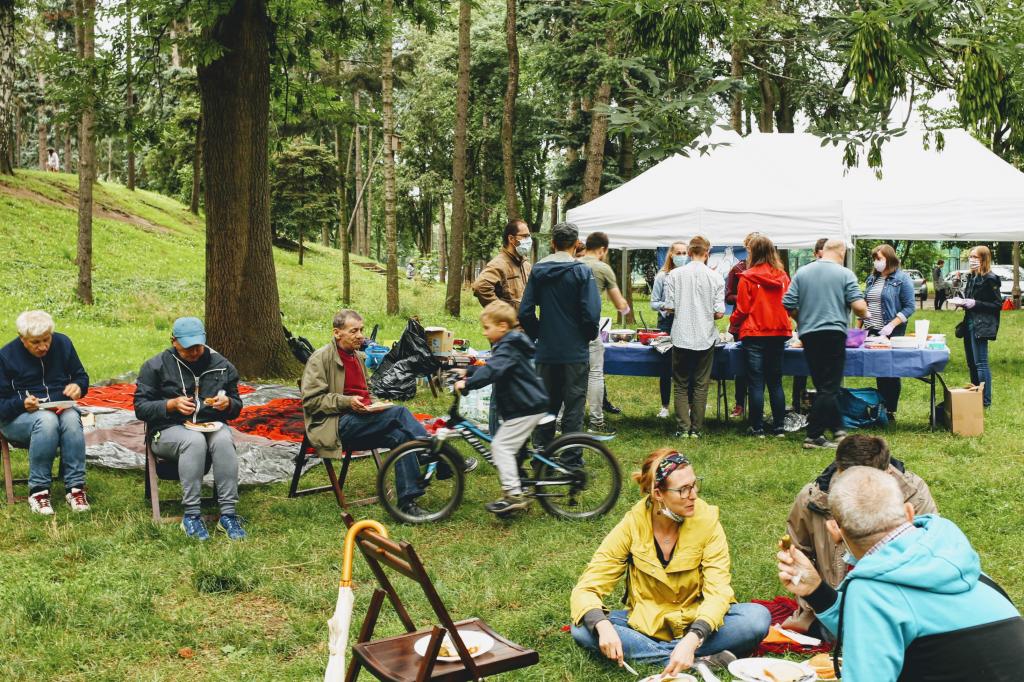 Warszawa: piknik przyjaciół na rozpoczęcie #santegidiosummer