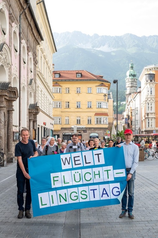 Bewegende Gebetswachen an verschiedenen Orten in Deutschland und Österreich zum Weltflüchtlingstag 