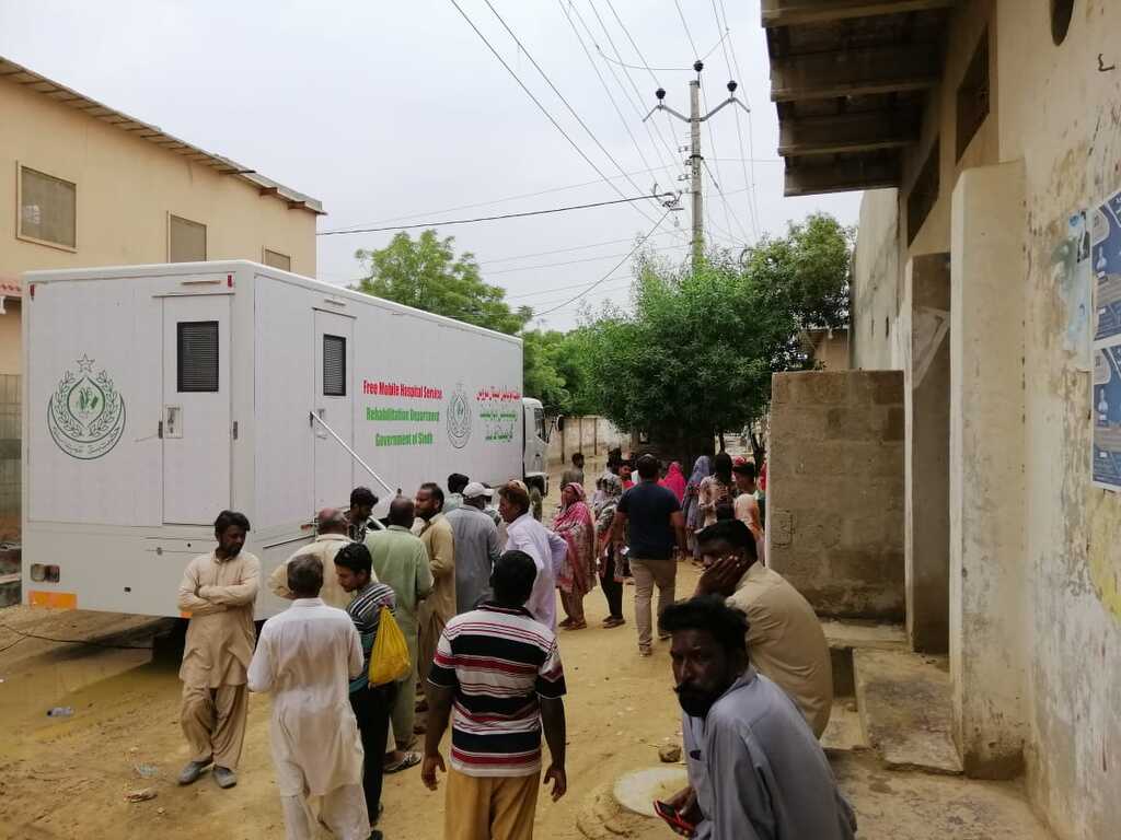 Pakistan: Open day Impfungen in einem armen Stadtviertel von Karachi, Initiative der Gemeinschaft Sant'Egidio