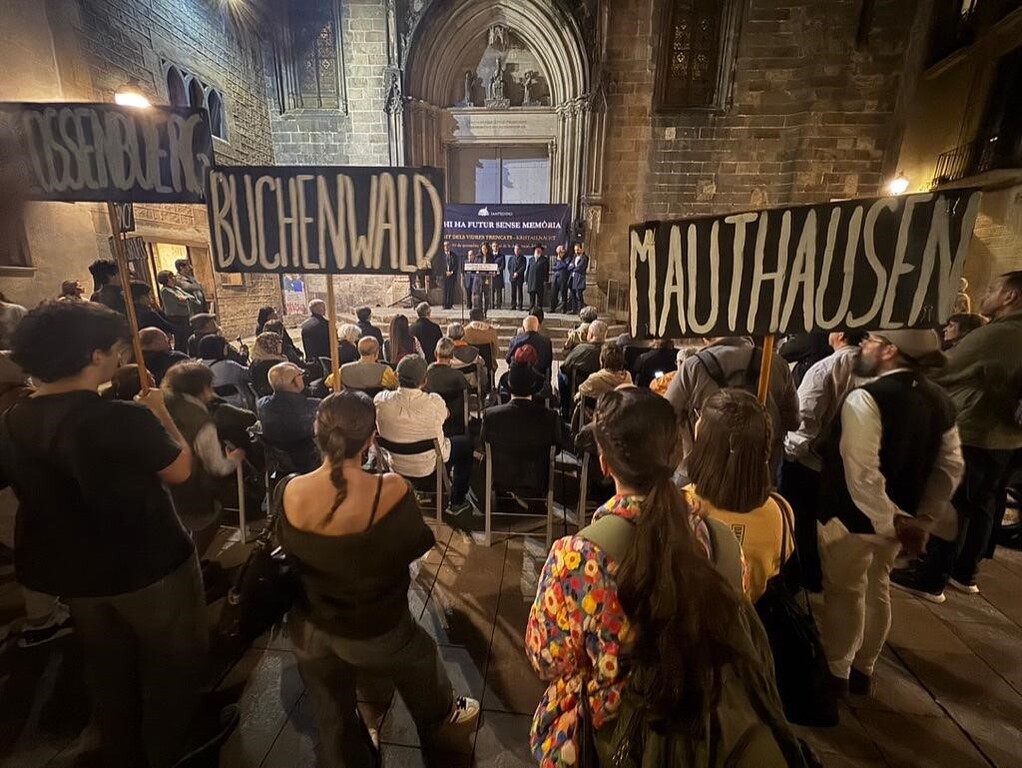 Memòria de la nit dels vidres trencats a Barcelona: 