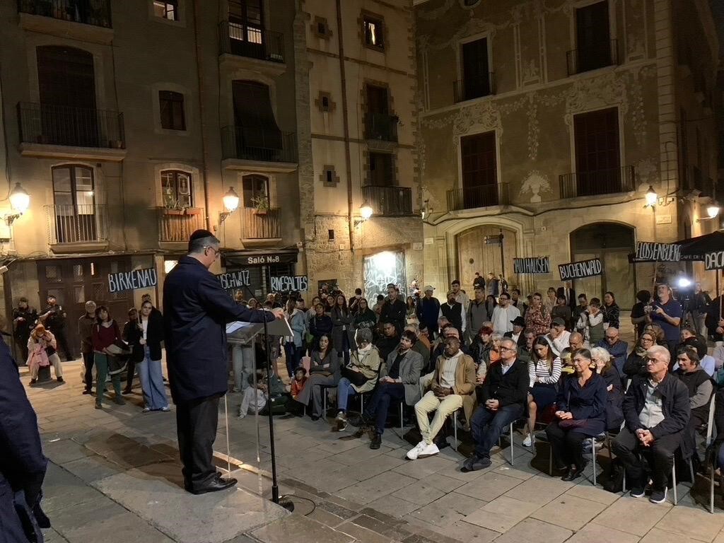 Memòria de la nit dels vidres trencats a Barcelona: 