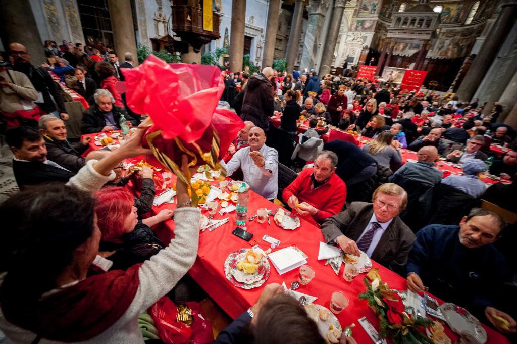 Noël, Sant'Egidio : à table avec les pauvres car tout le monde a droit à un avenir