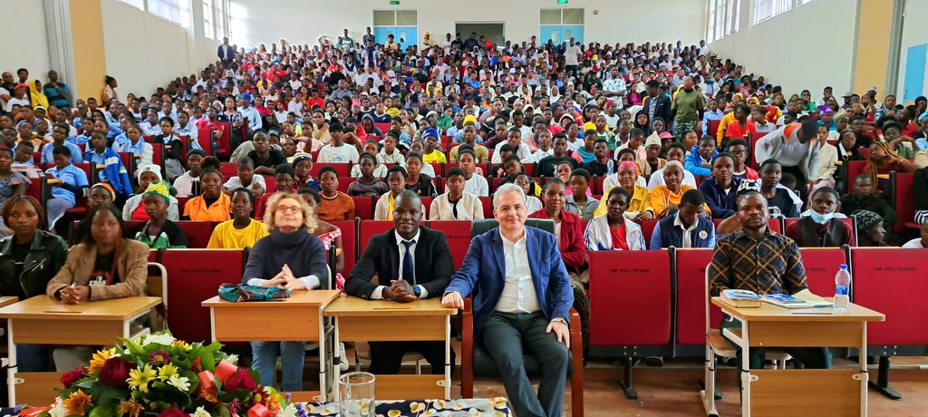 In Malawi, i Giovani per la Pace in assemblea con Marco Impagliazzo, guardano al beato Floribert per un futuro dove tutti siano alla stessa tavola