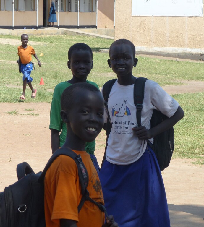 Eine Delegation des Freistaats Sachsen besucht die „School of Peace“ von Sant'Egidio im Flüchtlingslager Nyumanzi in Norduganda