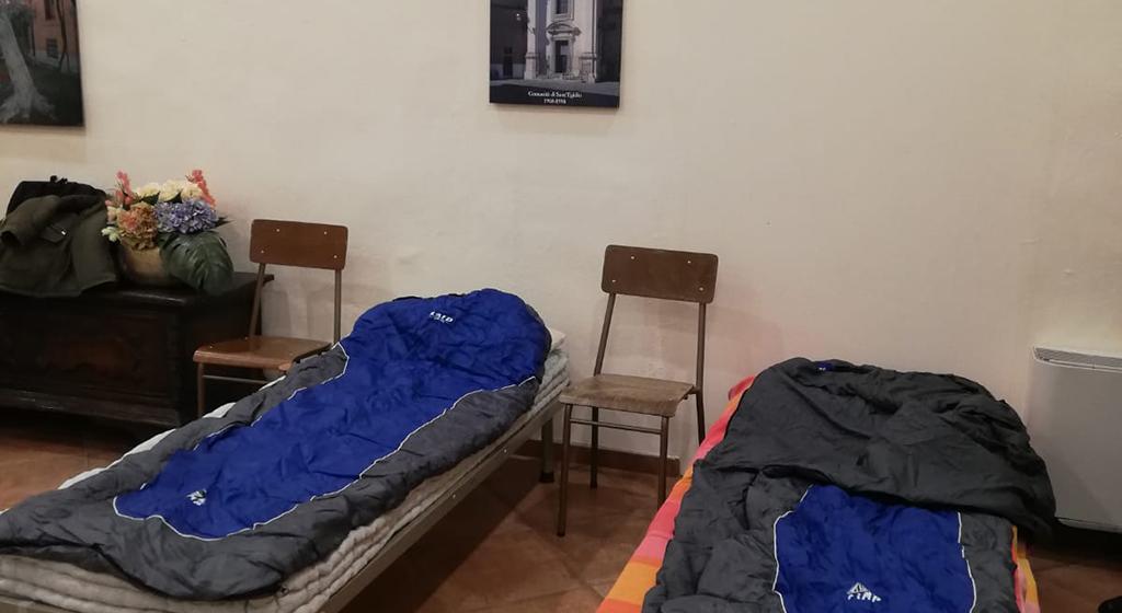 Riparo, docce, colazioni calde: l'accoglienza di Sant'Egidio ai senza dimora per l'emergenza freddo a Parma