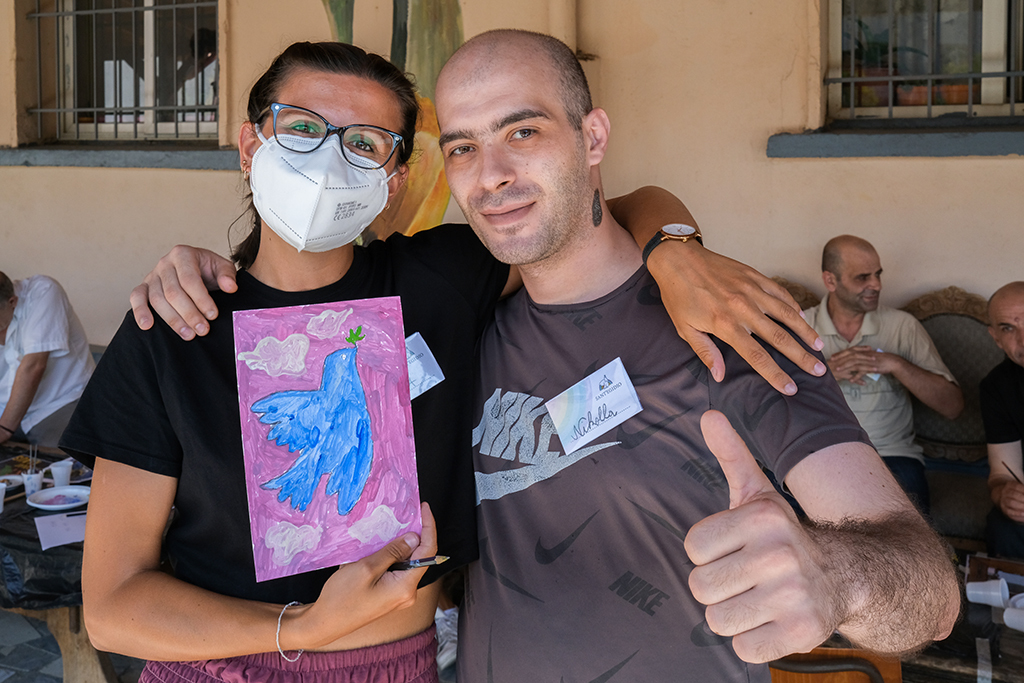 Youth for Peace and psychiatric patients spend the summer together in Albania, overcoming the isolation of the harshest months of the pandemic.