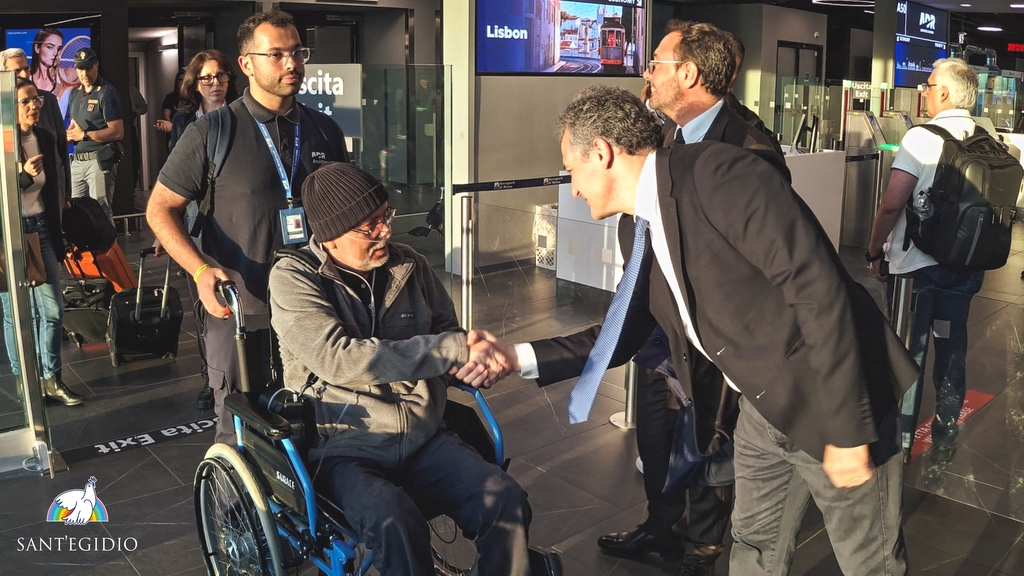 Alfredo Schiavo, all'arrivo a Roma dopo una lunga detenzione in Venezuela: "Grande emozione essere in Italia dopo tanti anni. Grazie a Sant'Egidio, all'Italia, alla mia famiglia"