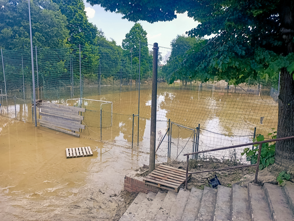 A Forlì i Giovani per la Pace con gli anziani rimasti senza casa per l'alluvione. Ritessere le reti sociali è parte della ricostruzione