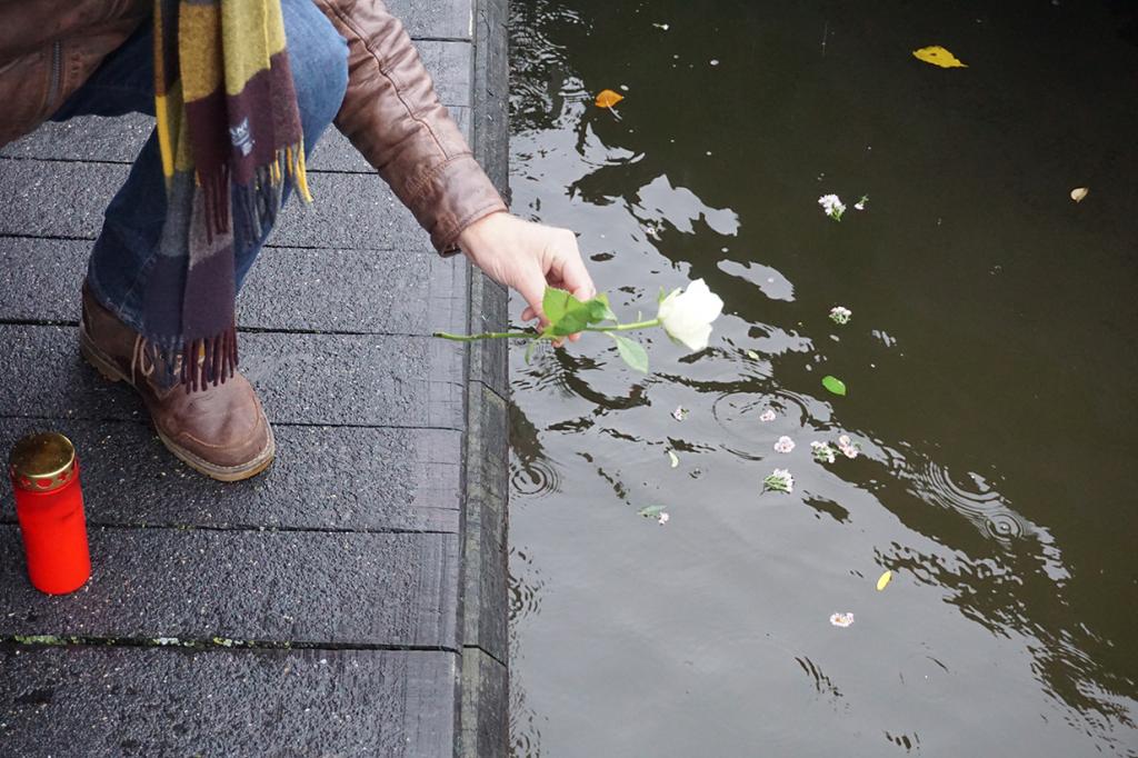Herdenking in Amsterdam van de vluchtelingen die omkwamen op weg naar Europa