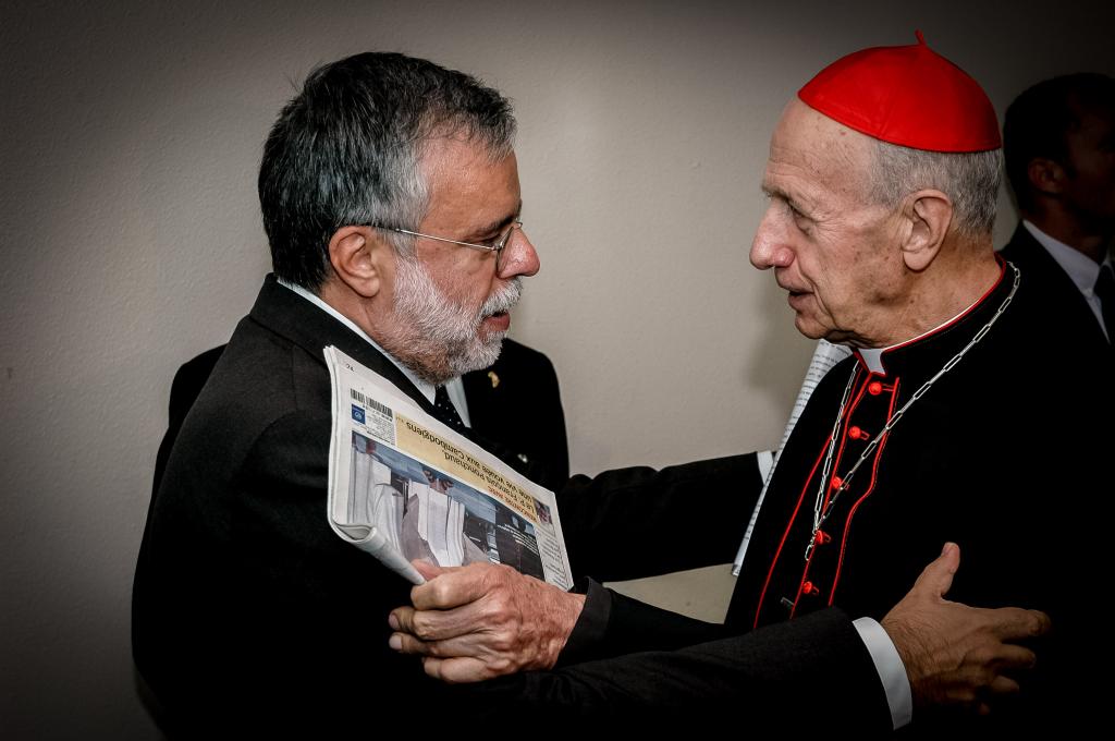 Sant'Egidio ha recibido con dolor la noticia de la muerte del cardenal Roger Etchegaray. Fallece un testigo apasionado del diálogo y de la paz