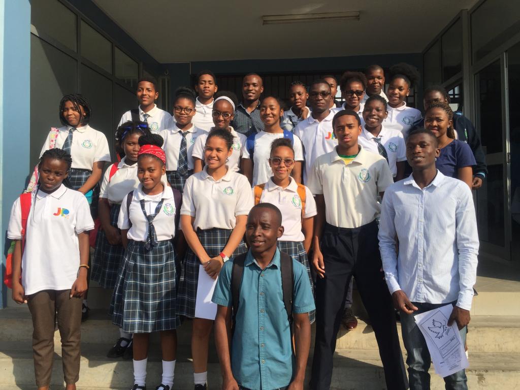 O legado de paz espalha-se com entusiasmo entre os jovens de Moçambique