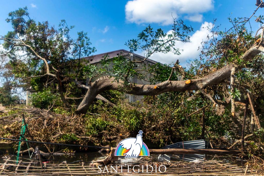 #14marzo - #14abril Hace un mes la ciudad de Beira (Mozambique) sufrió el ciclón Idai. La ayuda de Sant’Egidio