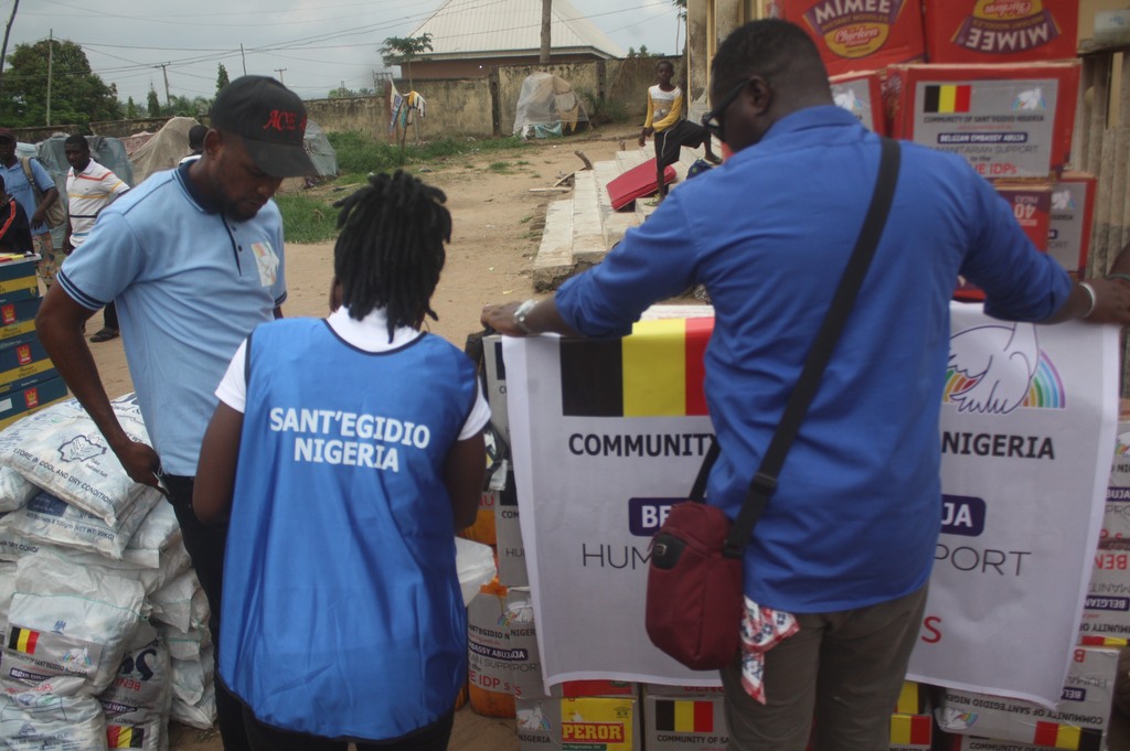 Ayuda humanitaria a los refugiados del Estado de Benue en Nigeria