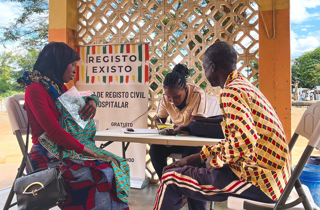 Droit à un nom, à un certificat de naissance et à une identité légale pour 111 000 enfants mozambicains. A Maputo, une conférence sur les résultats récents de 