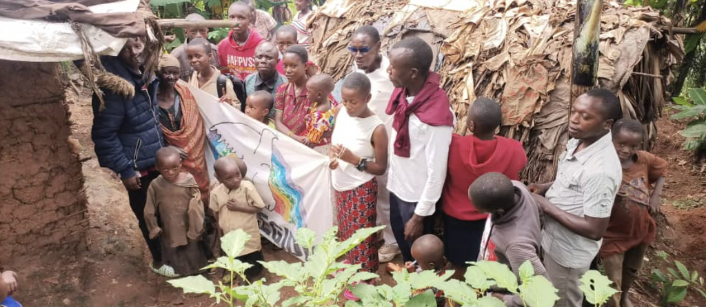 Sant'Egidio unterstützt in Burundi das Volk der Batwa: Schule des Friedens, Schutz der Wohnverhältnisse und Integration in den Arbeitsmarkt für die Ärmsten der Armen