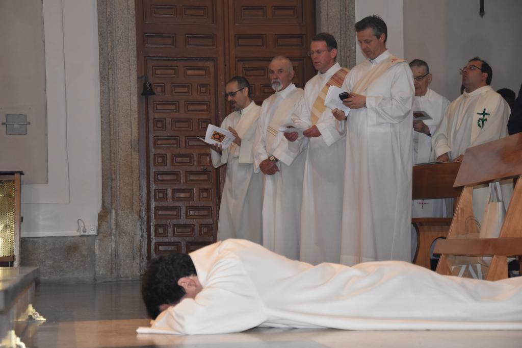Ein ständiger Diakon der Gemeinschaft Sant’Egidio in der Erzdiözese Madrid