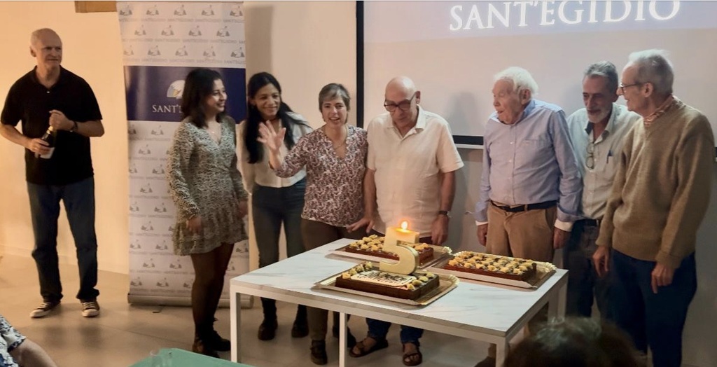 La casa família Simeó i Anna per a ancians de Barcelona celebra el seu cinquè aniversari