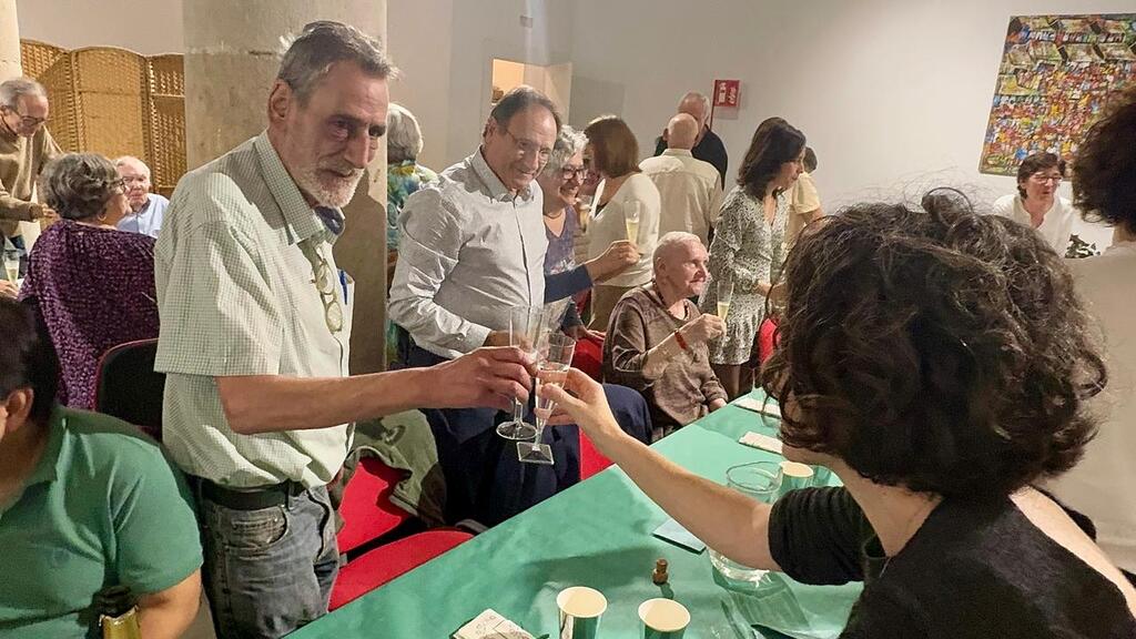 La casa familia Simeón y Ana para ancianos de Barcelona celebra su quinto aniversario