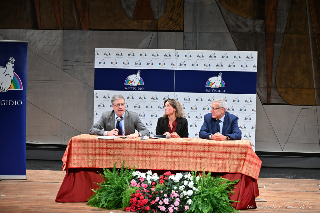 Al teatro Carlo Felice di Genova, 600 