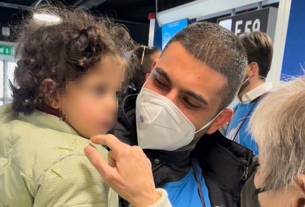 48 Flüchtlinge sind durch die humanitären Korridore von der griechischen Insel Lesbos in Rom angekommen