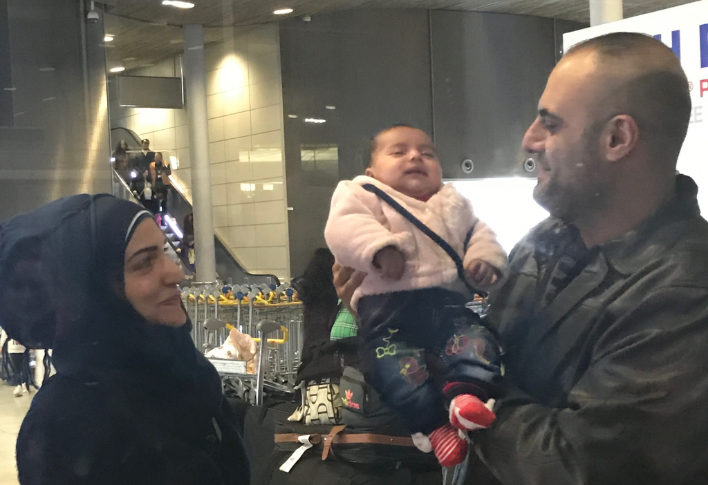 Гуманитарные коридоры: ещё 9 сирийских и иракских семей прибыли в Париж из Ливана