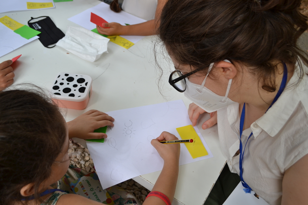 Eutuchia: cercando la felicità nel campo profughi di Eleonas. Un reportage dei Giovani per la Pace da Atene