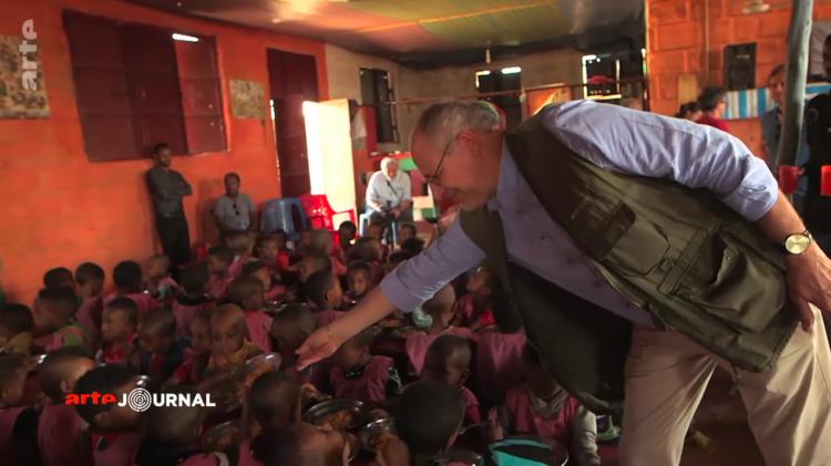 Deze video neemt ons mee naar Ethiopië. Volg de voorbereidingen voor de humanitaire corridors