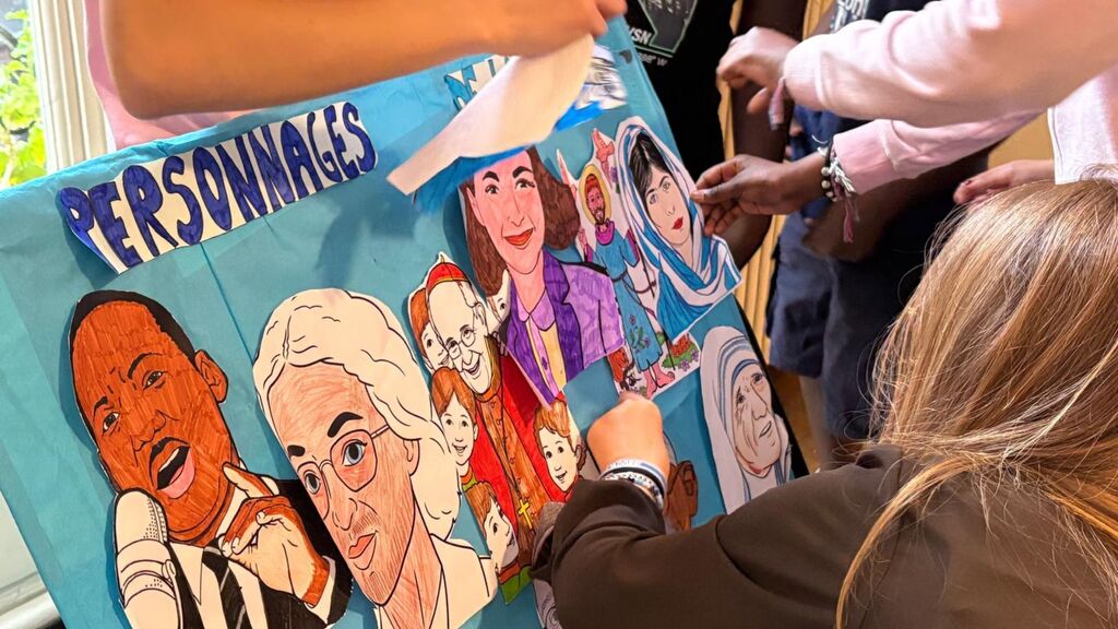 Crescere alla Scuola della Pace, diventare come Floribert. Per i bambini africani delle Scuole della Pace, il modello a cui guardare è il giovane martire che verrà beatificato il 15 giugno
