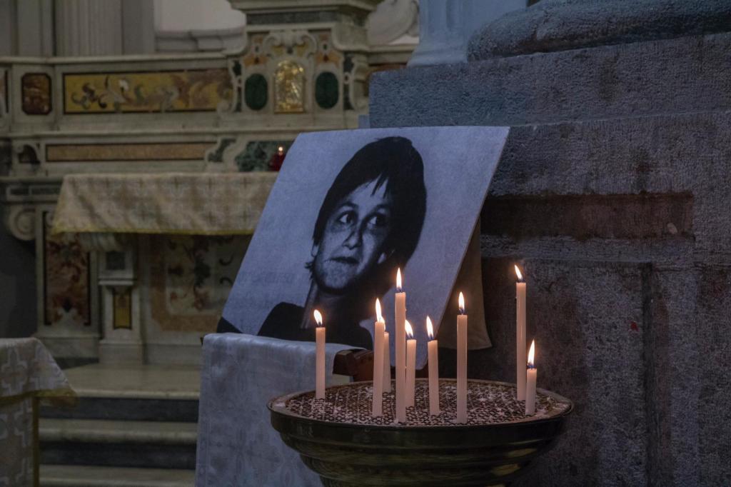 A Napoli, una liturgia ricorda Gigi, il bambino ucciso a Poggioreale 35 anni fa 