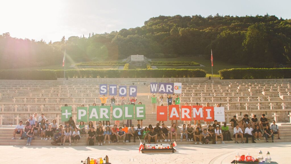 United for peace: Quattro giornate dedicate alla pace dei giovani delle scuole medie e superiori romane a Frascati e Montecassino