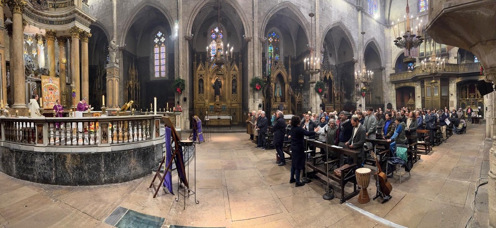 En Barcelona el icono de los nuevos mártires y testimonios de la fe fue bendecido e introducido en la iglesia de los Santos Mártires Justo y Pastor, lugar de la oración de la Comunidad de Sant’Egidio