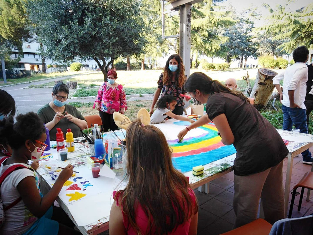Disabilità e creatività senza limiti: comincia l'estate di arte e amicizia dei laboratori di Sant'Egidio