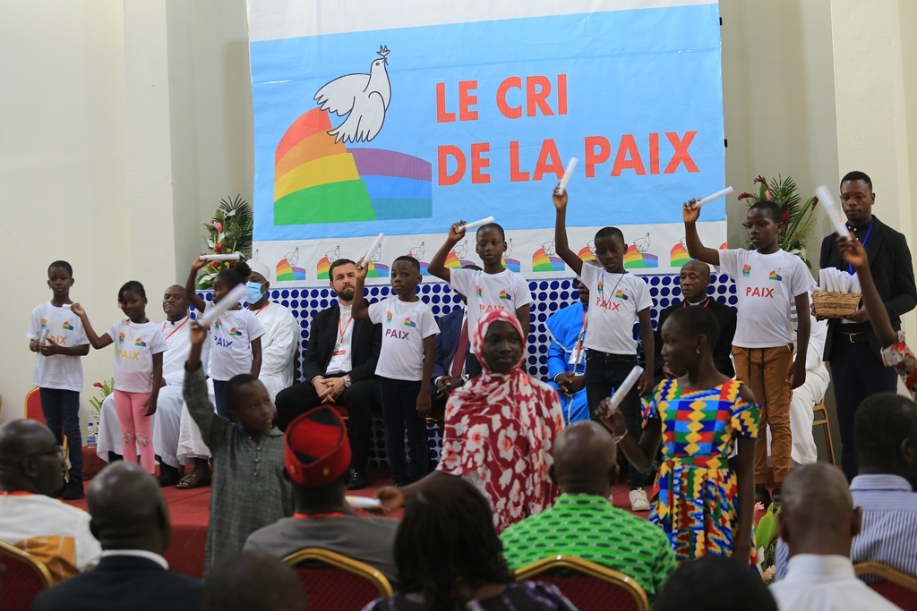 Il Grido della Pace ad Abidjan. Per una società che superi vecchie divisioni e non escluda i più poveri