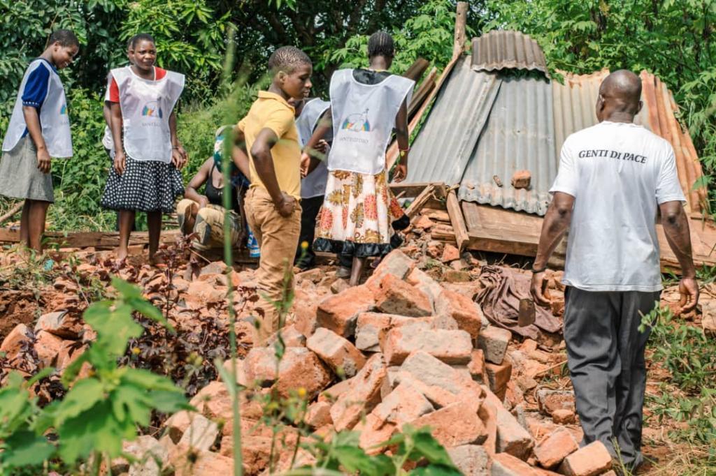 Malawi nach dem Zyklon Idai, Wiederaufbau beginnt mit den Häusern der alten Menschen