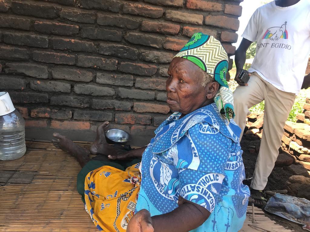 In Malawi, dopo il ciclone Idai, la ricostruzione comincia dalle case degli anziani