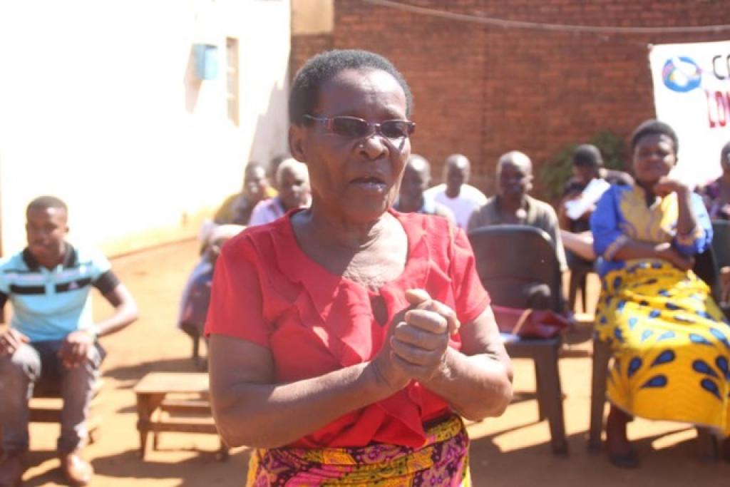 Promouvoir une culture de la vie : Sant’Egidio au Malawi implique les chefs de village contre la violence faite aux personnes âgées