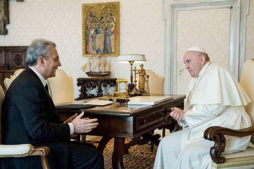 教宗方济各于今日接见圣艾智德团体主席马可·因帕格里亚佐