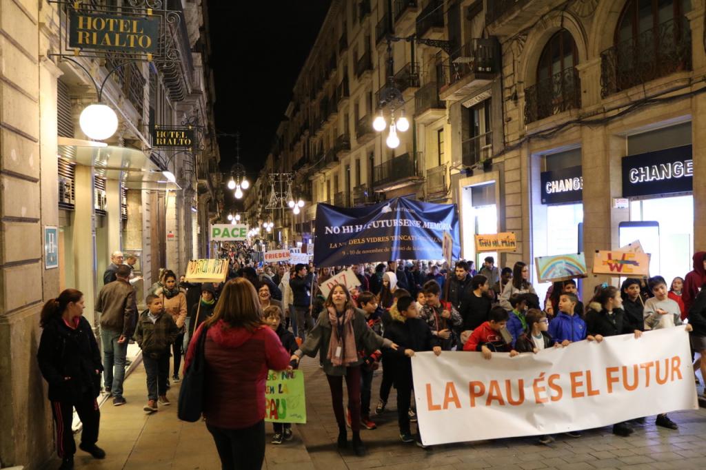 La memoria della Notte dei cristalli e della Shoah nella marcia silenziosa di Sant'Egidio a Barcellona
